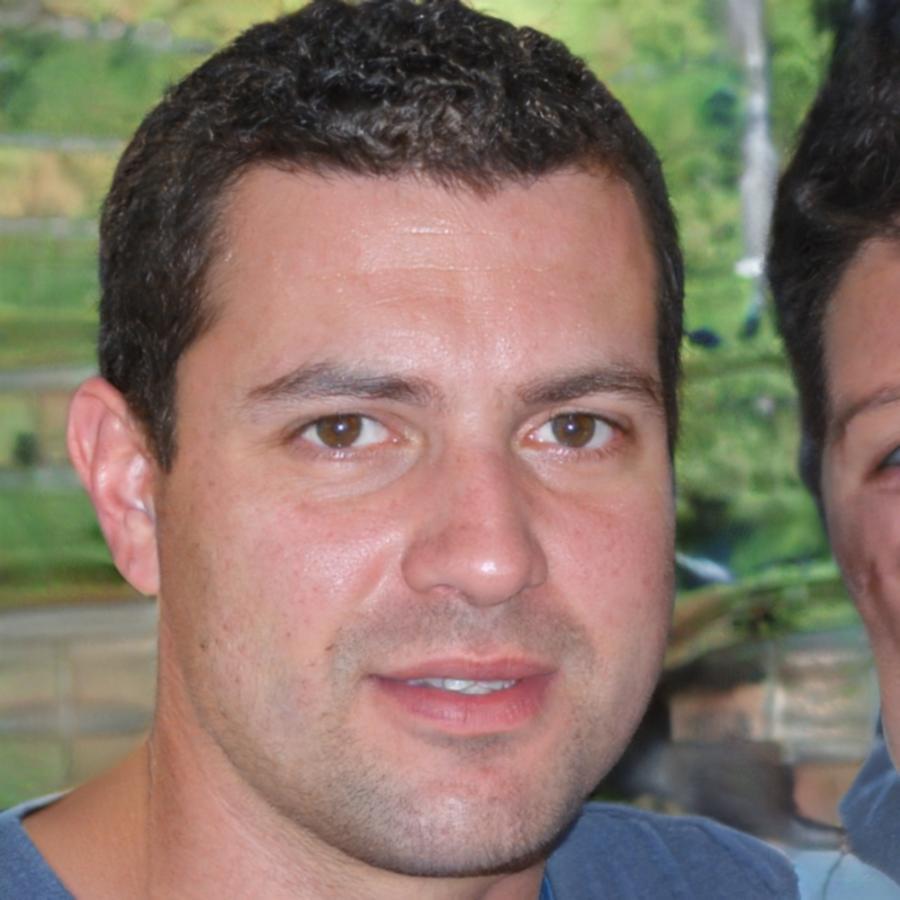 Professional headshot of Leandro Castellanos, Lead Blockchain Developer